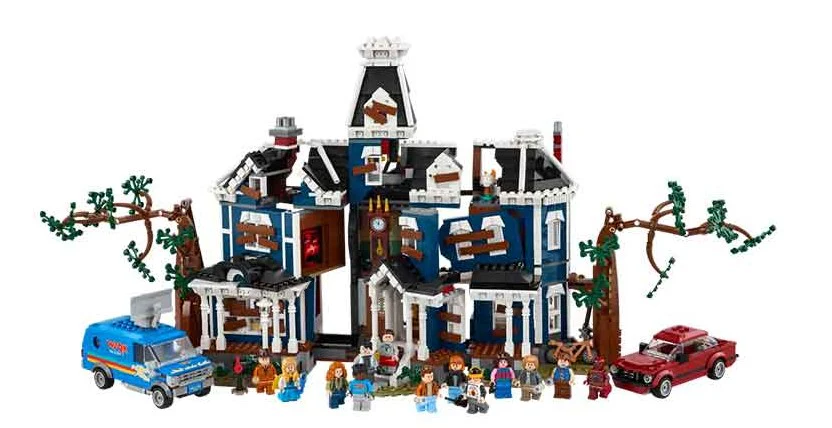 11370 Stranger Things: The Creel House MOC