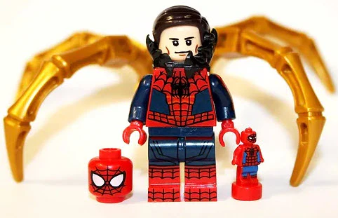 Spider-Man Custom Minifig with Gold Claws - Image 2